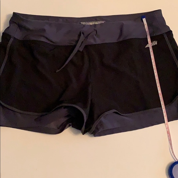 Avia Pants - Active shorts